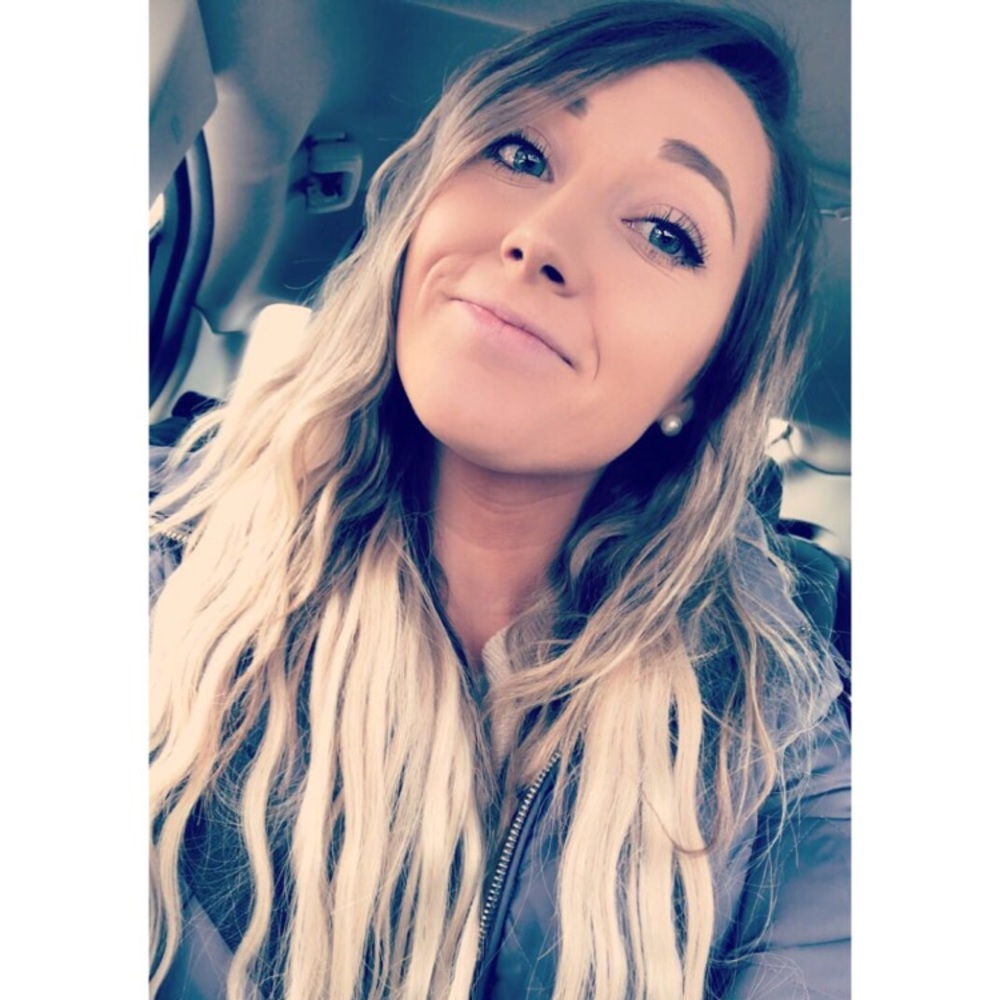 Meet your Posher, Danielle